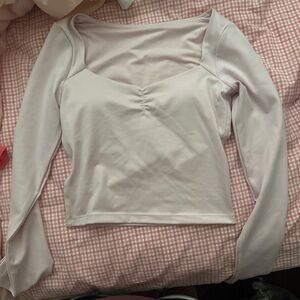 Hollister Long-Sleeve Sweetheart Neck Top in Light pink